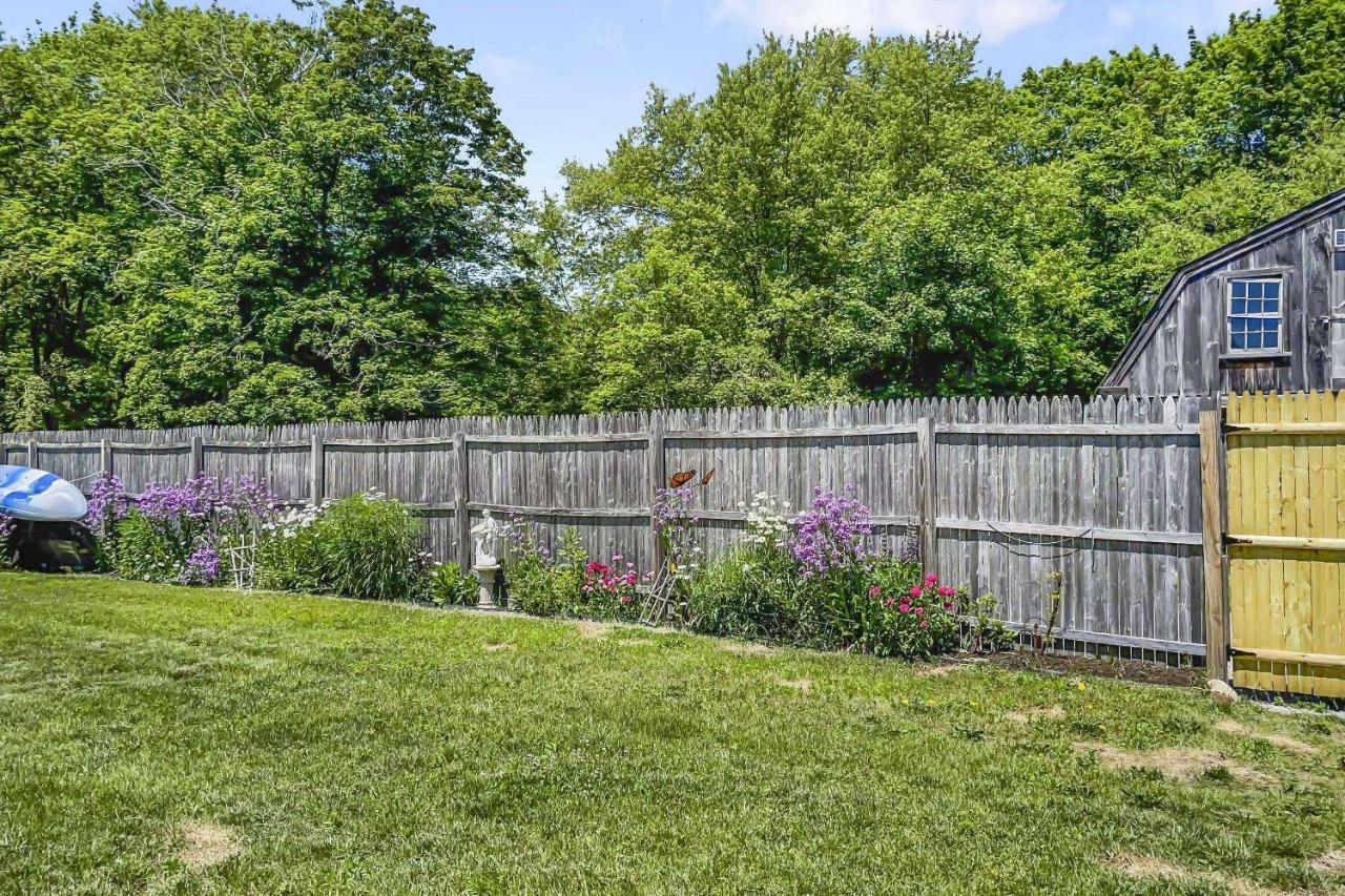 Last House On The River Villa Stonington Exterior photo